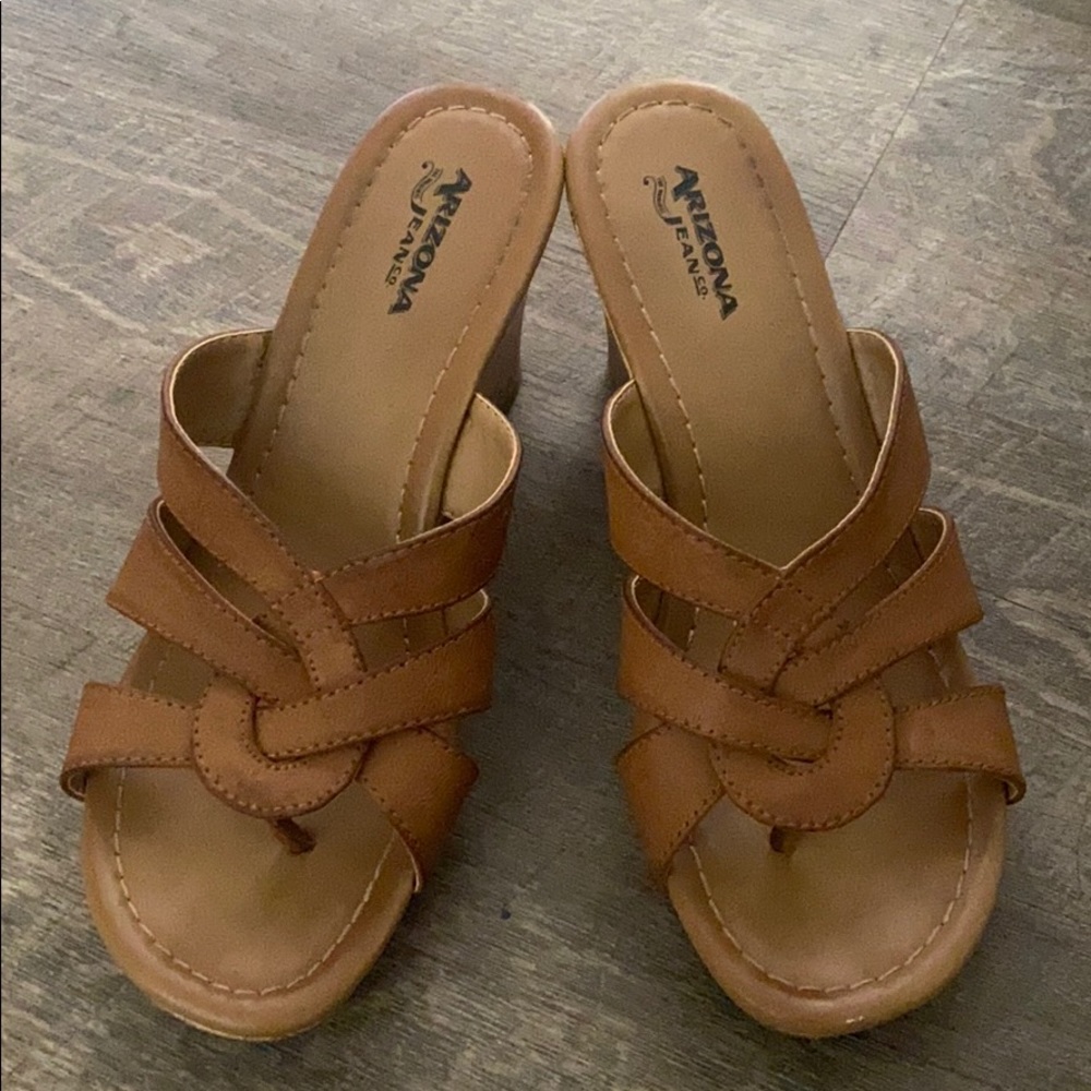Women’s wedge sandals
